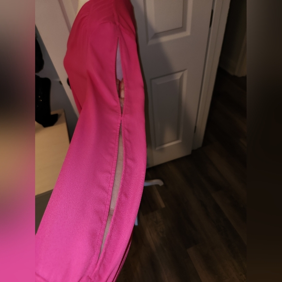 I.N.C Pink Blouse SZ S with fashion beaded earrings and bracelets - Picture 7 of 8